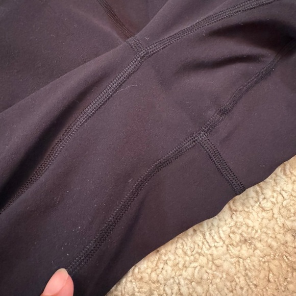Lululemon pant - Picture 5 of 5